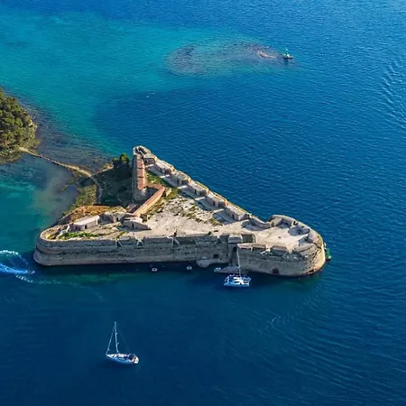 House Апартаменты