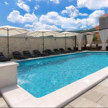 Appartamento House Grebaštica