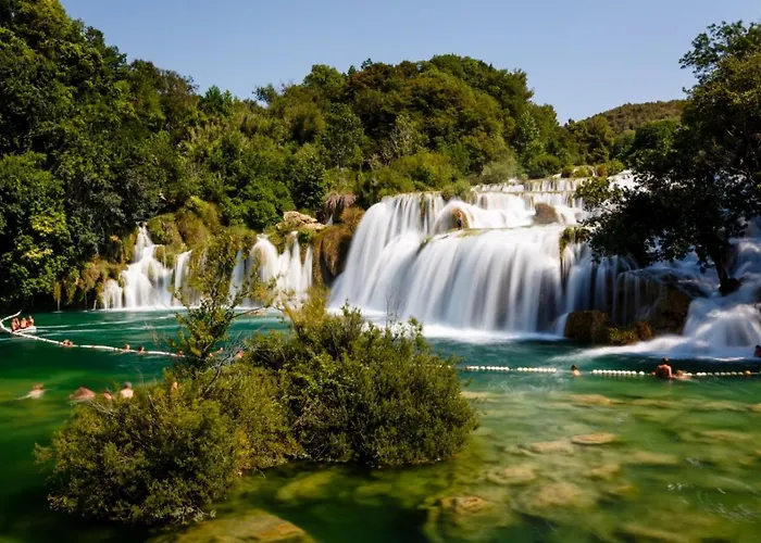 House Апартаменты *